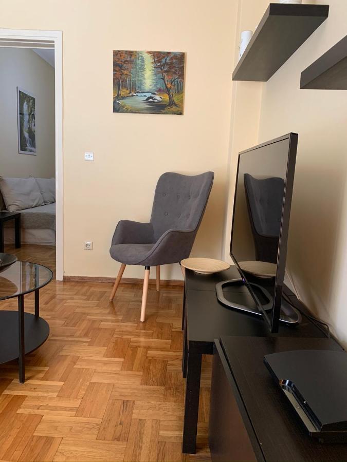 Renovated Cozy Apartment Near To Acropolis アテネ エクステリア 写真
