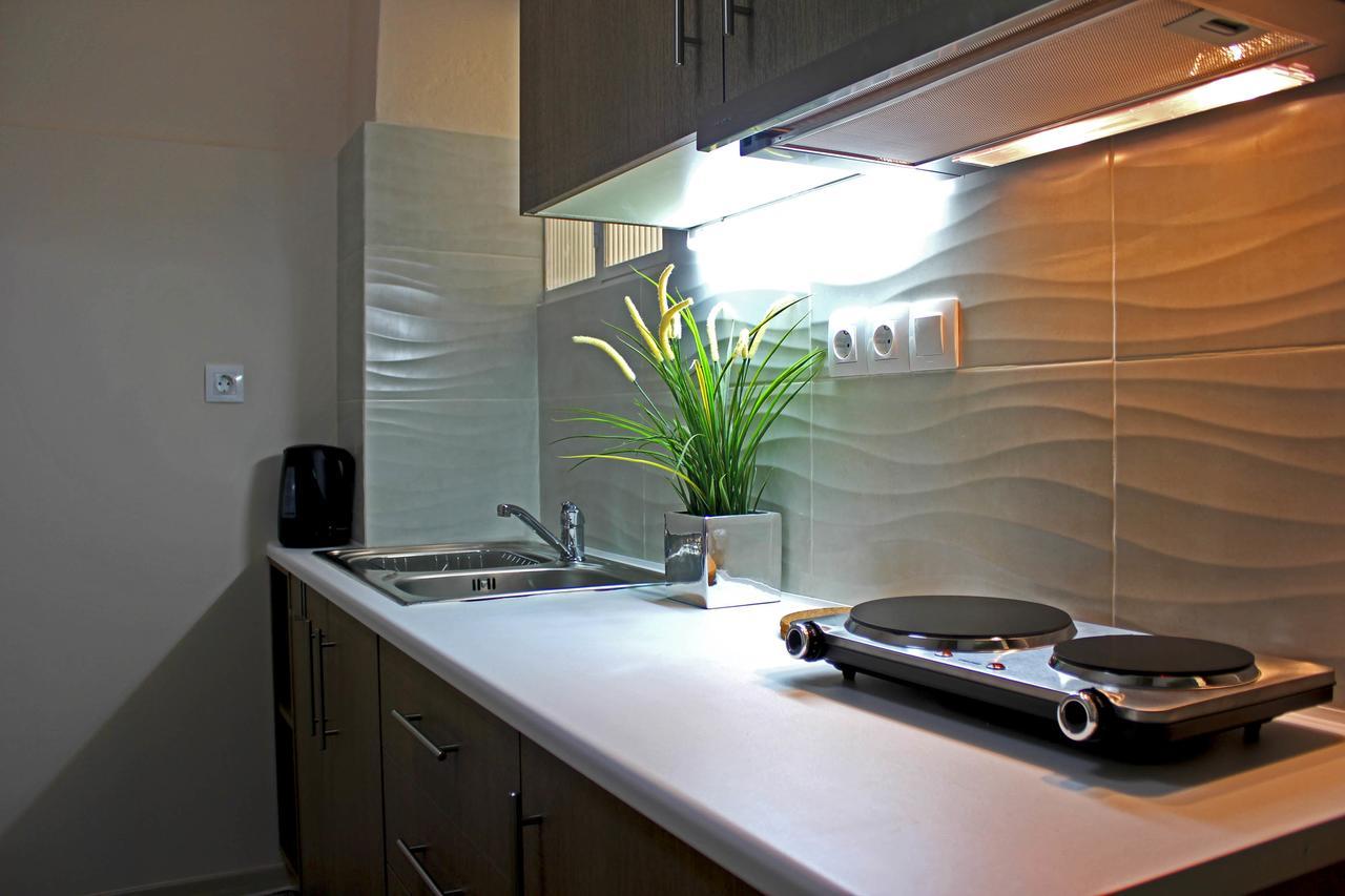 Renovated Cozy Apartment Near To Acropolis アテネ エクステリア 写真