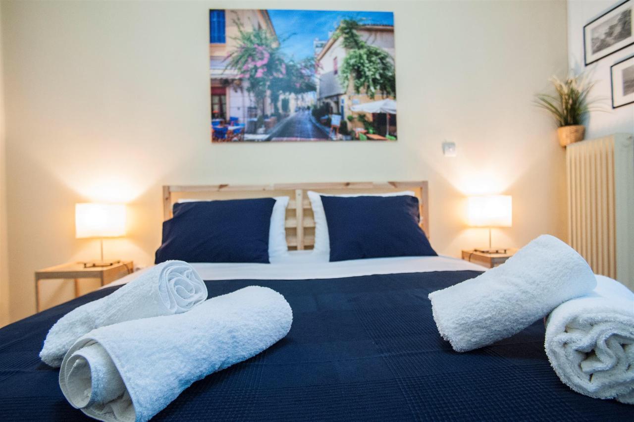 Renovated Cozy Apartment Near To Acropolis アテネ エクステリア 写真