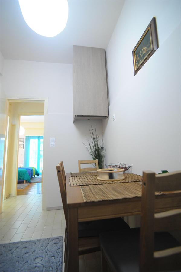 Renovated Cozy Apartment Near To Acropolis アテネ エクステリア 写真